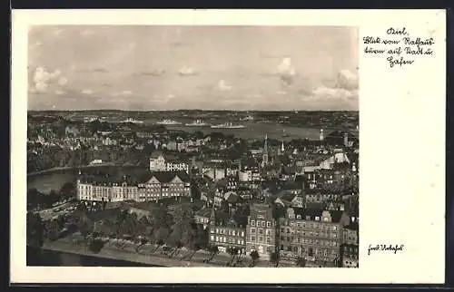 AK Kiel, Blick vom Rathausturm auf Stadt und Hafen