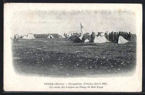 AK Oudja, La revue des troupes au Camp de Sidi-Yaya