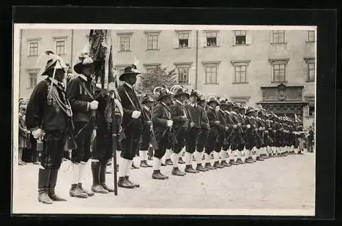 AK Schützen beim Appell vom Schützenfest