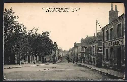 AK Chateaurenault, La Rue de la Republique