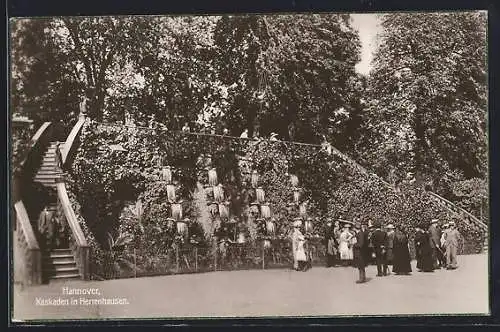 AK Hannover, Herrenhausen, Kaskaden mit Besuchern