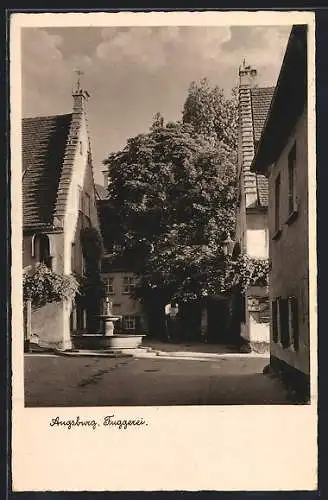 AK Augsburg, Fuggerei mit Brunnen