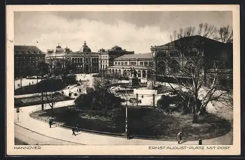 AK Hannover, Ernst August-Platz mit Post