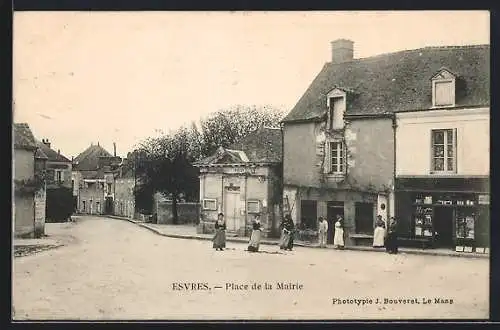 AK Esvres, Place de la Mairie