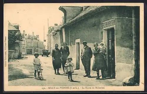 AK Rilly-sur-Vienne, La Route de Richelieu