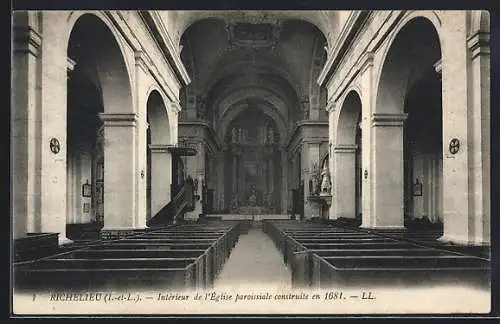 AK Richelieu /I.-et-L., Intérieur de l`Église paroissiale