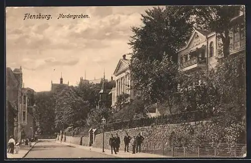 AK Flensburg, Nordergraben mit Hotel Bellevue