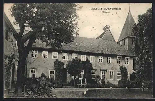 AK Ebstorf /Uelzen, Partie im Klostergarten