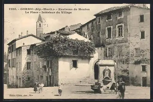 AK Gorbio, La place, intérier du village