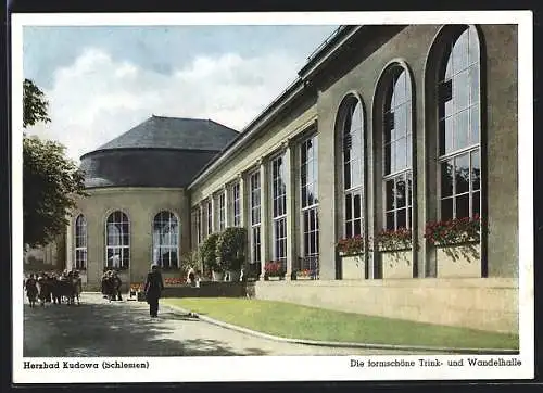 AK Kudowa, Die formschöne Trink- und Wandelhalle