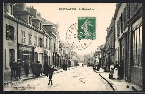 AK Cosne-sur-l`Oeil, La Grande-Rue