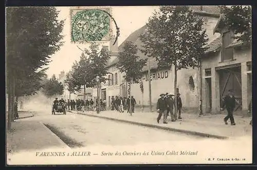 AK Varennes s Allier, Sortie des Ouvriers des Usines Collet Mériaud