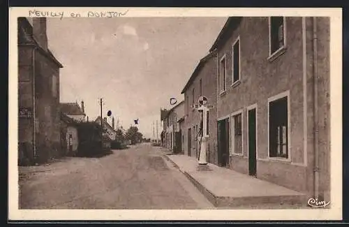 AK Neuilly-en-Donjon /Allier, Route du Donjon