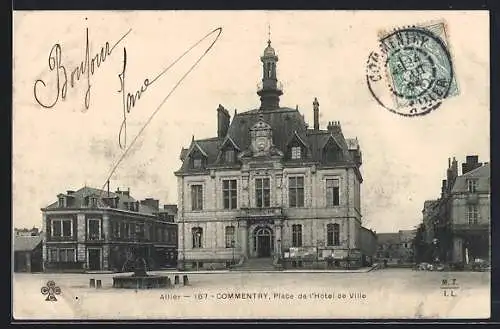 AK Commentry /Allier, Place de l`Hotel de Ville