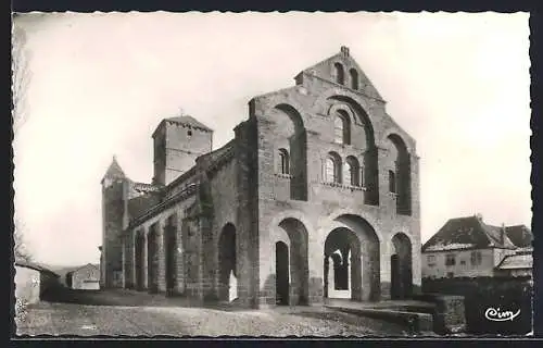 AK Chatel-Montagne /Allier, Eglise Romane