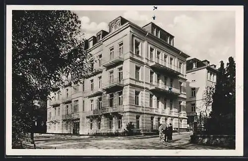 AK Wiesbaden, Das Ferienheim Haus am Kurpark, Paulinenstr. 19