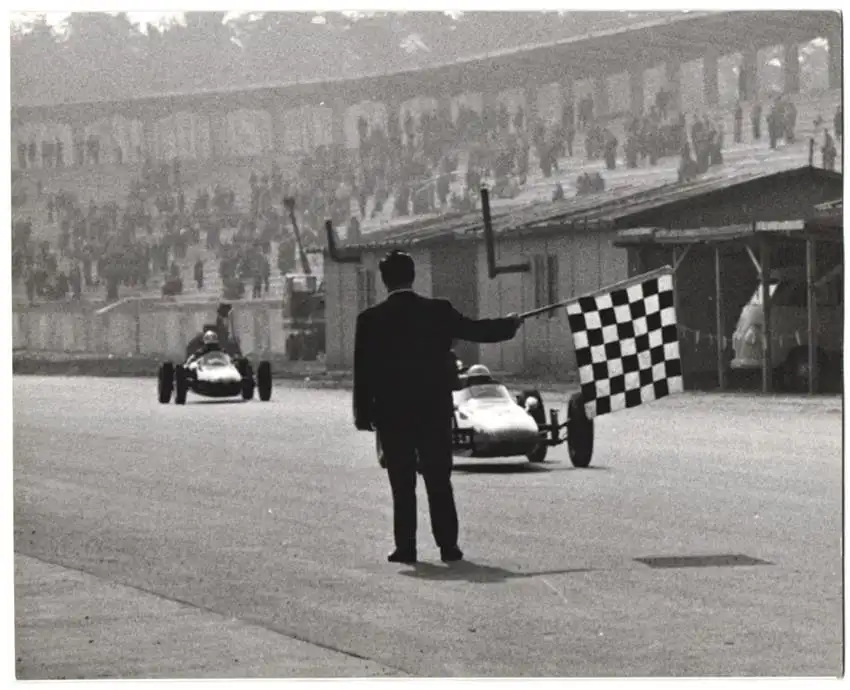 17 Fotografien Ansicht Heilbronn, 2. ADAC Bergpreis 1966, Rennfahrer Volker Ziegler, Formel V., Rennwagen, Autorennen 6