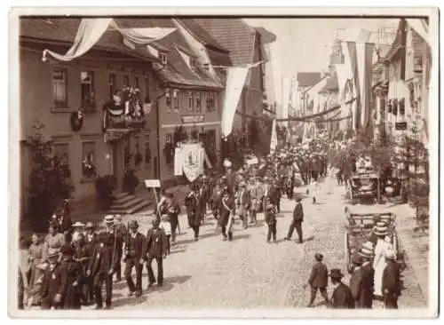 9 Fotografien Ansicht Obernburg am Main, Umzug zur Einweihung des Kriegerdenkmal am 19.06.1910, Kriegervereine