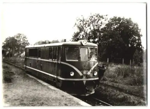 26 Fotografien Eisenbahn Tschechien, Ceskoslovenské státní dráhy CSD, verschiedene Dampf-Lokomotiven & Triebwagen