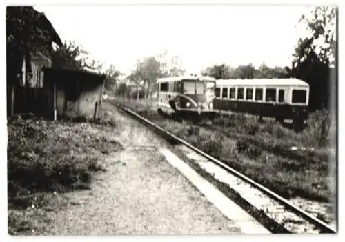 26 Fotografien Eisenbahn Tschechien, Ceskoslovenské státní dráhy CSD, verschiedene Dampf-Lokomotiven & Triebwagen