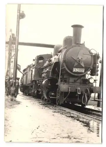 26 Fotografien Eisenbahn Tschechien, Ceskoslovenské státní dráhy CSD, verschiedene Dampf-Lokomotiven & Triebwagen