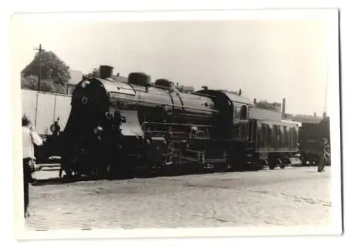 26 Fotografien Eisenbahn Tschechien, Ceskoslovenské státní dráhy CSD, verschiedene Dampf-Lokomotiven & Triebwagen