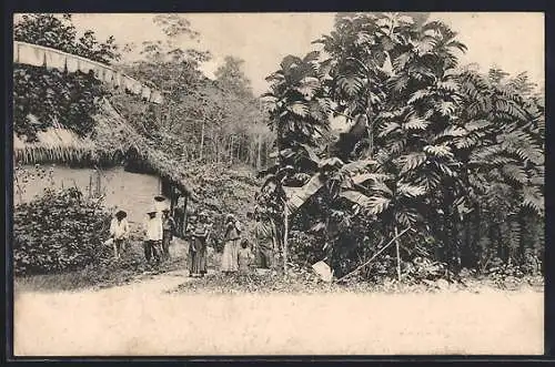 AK Trinidad, Einheimische Familie an ihrem Haus