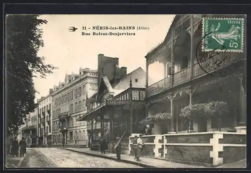 AK Néris-les-Bains, Rue Boirot-Desjerviers, Café de Paris