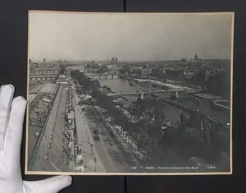 Fotografie Neurdein Freres, Paris, Ansicht Paris, Vue prise en Amont du Pont Royal, Seine Partie mit Schiffen, 28 x 22cm