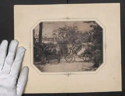 Fotografie unbekannter Fotograf und Ort, hoch herrschaftliche Kutsche / Fiaker mit Edelleuten, frühe Fotografie