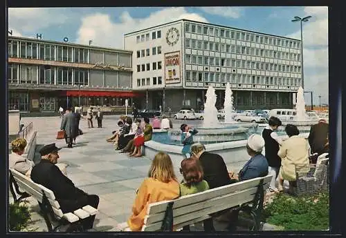 AK Kassel, Belebte Partie am Hauptbahnhof