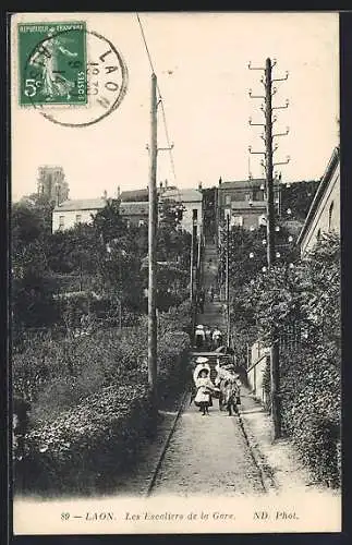 AK Laon, Les Escaliers de la Gare