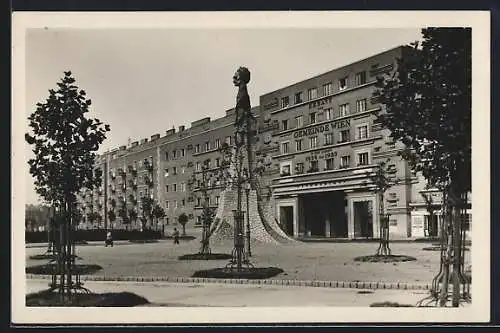 AK Wien, Gemeindebau Winarsky mit Lasalle-Denkmal