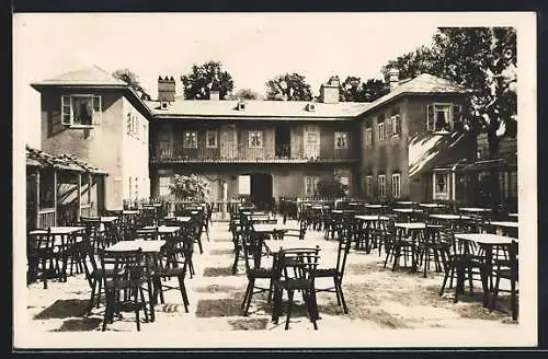 AK Wien, Messepalast Dreimäderlhaus, Schubertgarten in der Ausstellung Frau u. Kind 1928, Cafe der Wiener Molkerei