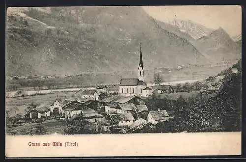 AK Mils /Tirol, Ortsansicht mit Kirche gegen die Berge