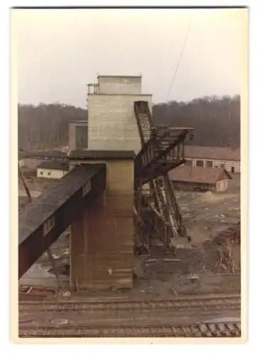 10 Fotografien unbekannter Fotograf, Ansicht Gross Döhren, Eisenerzgrube Fortuna, Förderturm & Bergwerk-Anlagen, Bergmann