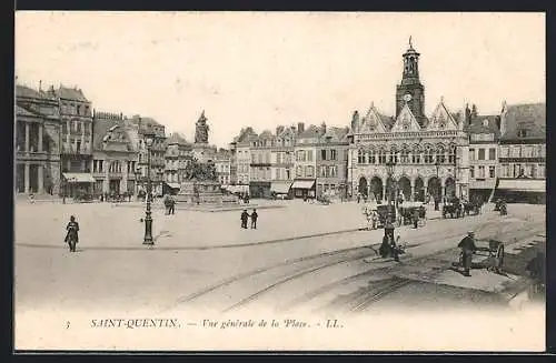 AK Saint-Quentin, Vue generale de la Place