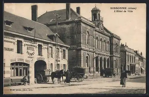 AK Sissonne /Aisne, L`Hôtel de Ville