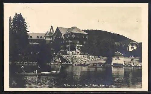 AK Titisee-Neustadt, Uferpartie mit Schwarzwald-Hotel