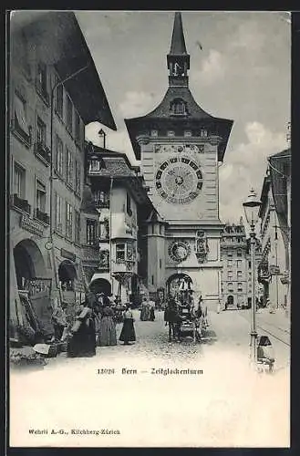 AK Bern, Pferdekutsche vor dem Zeitglockenturm, Händler auf der Strasse