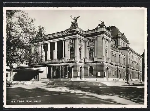 AK Zürich, Stadttheater mit Strassenpartie