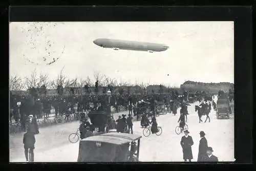 AK Oberwiesenfeld, Das Reichsluftschiff Z. I. beim Aufstieg, Zeppelin