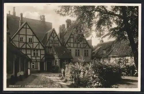 AK Stralsund, Johanniskloster, Fachwerkhäuser