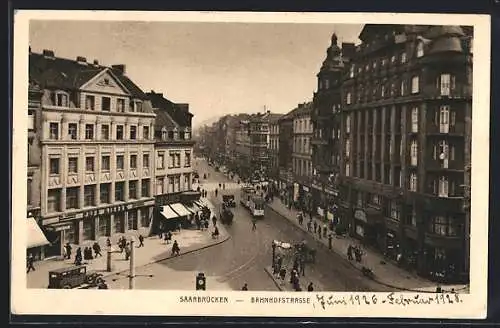 AK Saarbrücken, Bahnhofstrasse mit Cafe und Strassenbahn