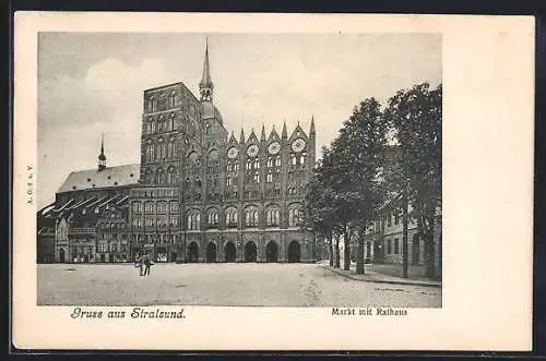 AK Stralsund, Markt mit Rathaus