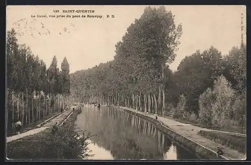 AK Saint-Quentin, Le Canal, Vue prise du pont de Rouvroy