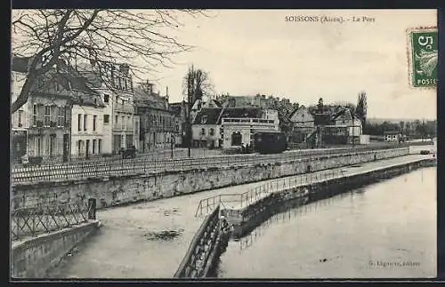 AK Soissons /Aisne, Le Port