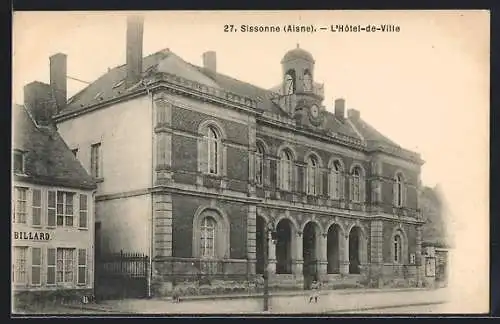 AK Sissonne /Aisne, L`Hôtel-de-Ville