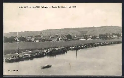 AK Charly-sur-Marne, Bords de la Marne, le Port