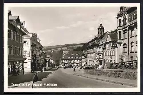 AK Triberg im Schwarzwald, Marktplatz mit Hotel